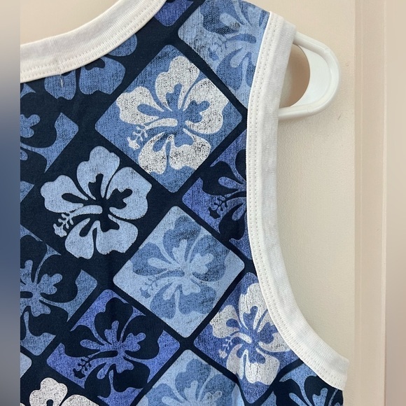 Daydreamer Hibiscus Shrunken Tank - Picture 11 of 16
